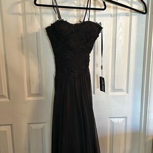 Beautiful La Femme formal dress strapless
